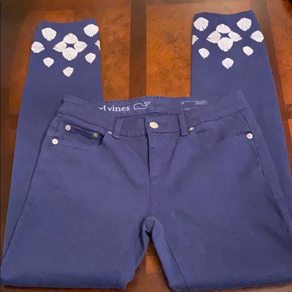 Vineyard Vines 🐳Embroidered Jeans